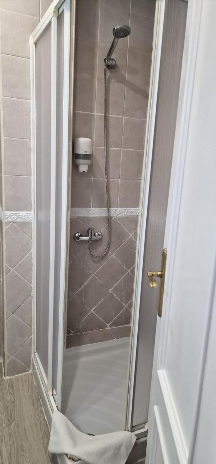 Apartamentos Ana'S Cozy Inns Torremolinos Eksteriør bilde